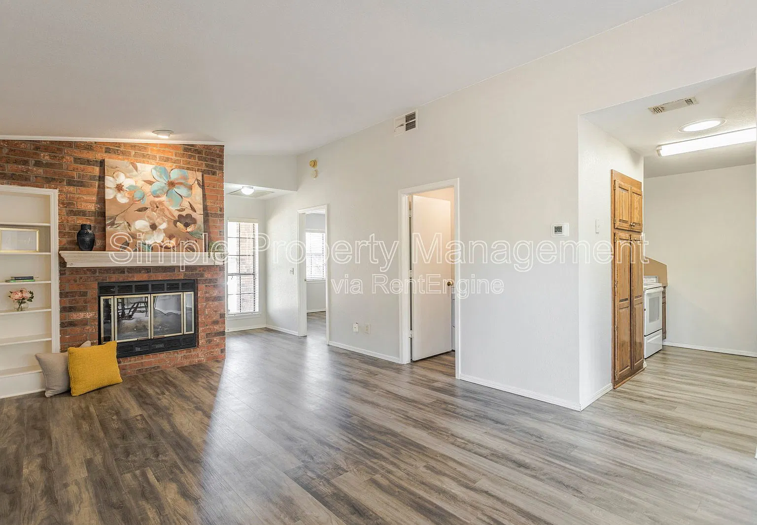 2 bed, 2.0 bath, 924 sqft, $1,425 — Photo 4