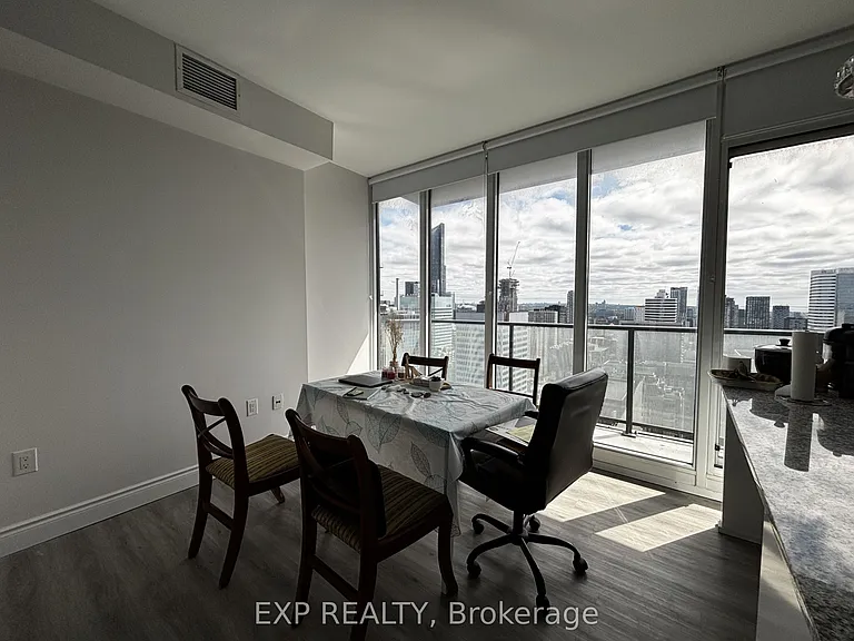 426 University Ave #3710 — Photo 9