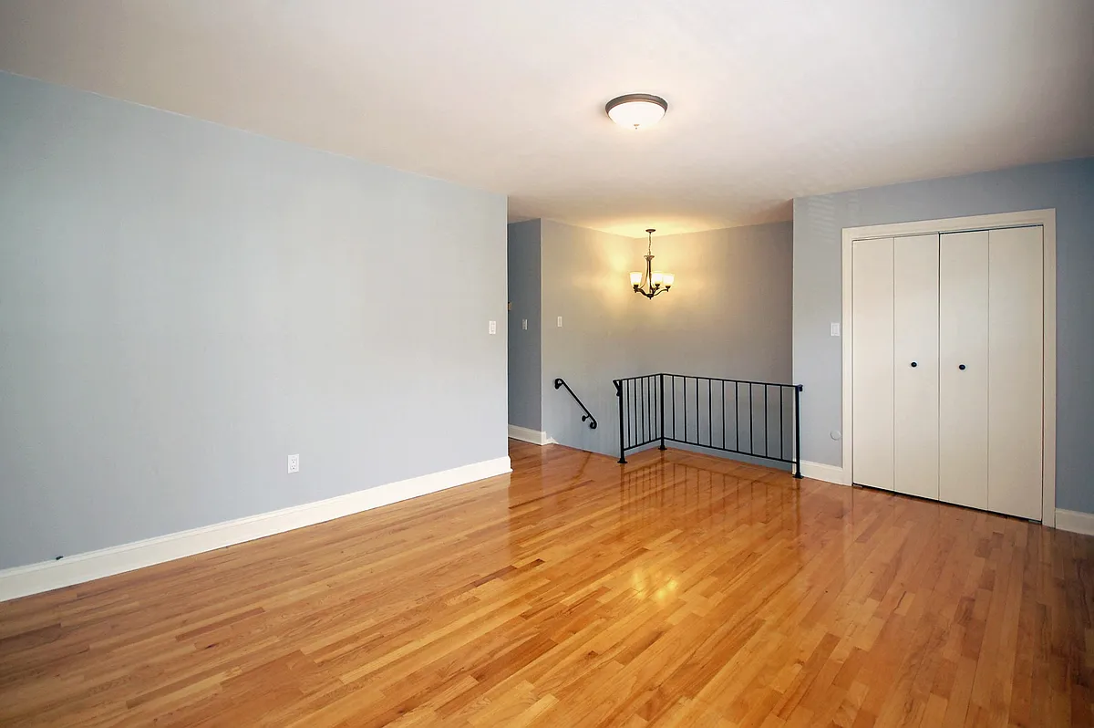 Building Photo - 599 Liberty Ave #2