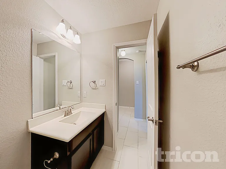 529 Cheyenne Dr — Photo 13