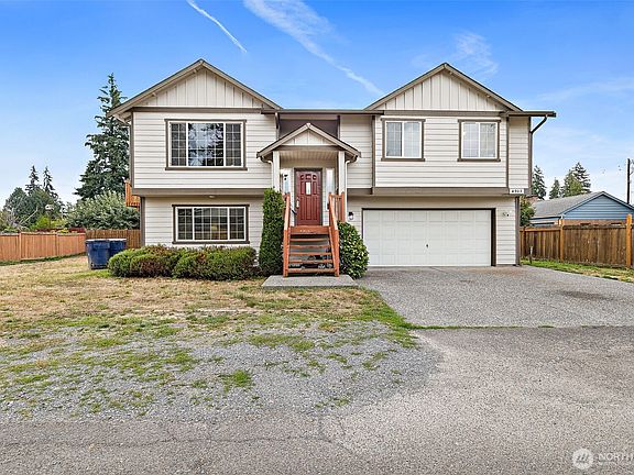 4th image of 4903 84th Street NE