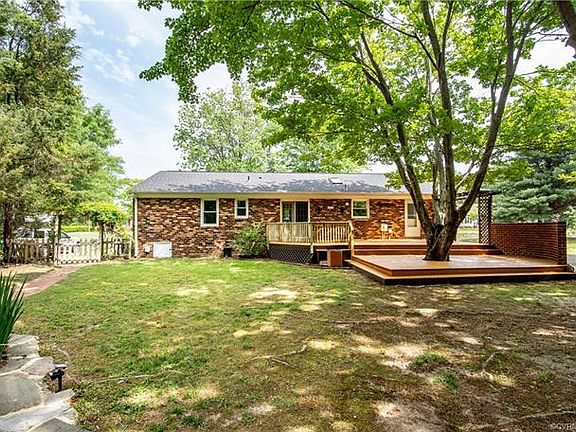 3rd image of 6987 Cornfield Ln