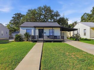 3841 Stuart Ave, Groves, TX 77619