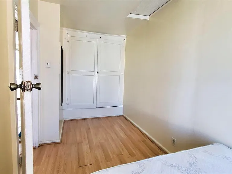 125-127 Beacon Ave #2 — Photo 2