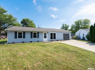 1002 Collins Ct, Peoria, IL 61607