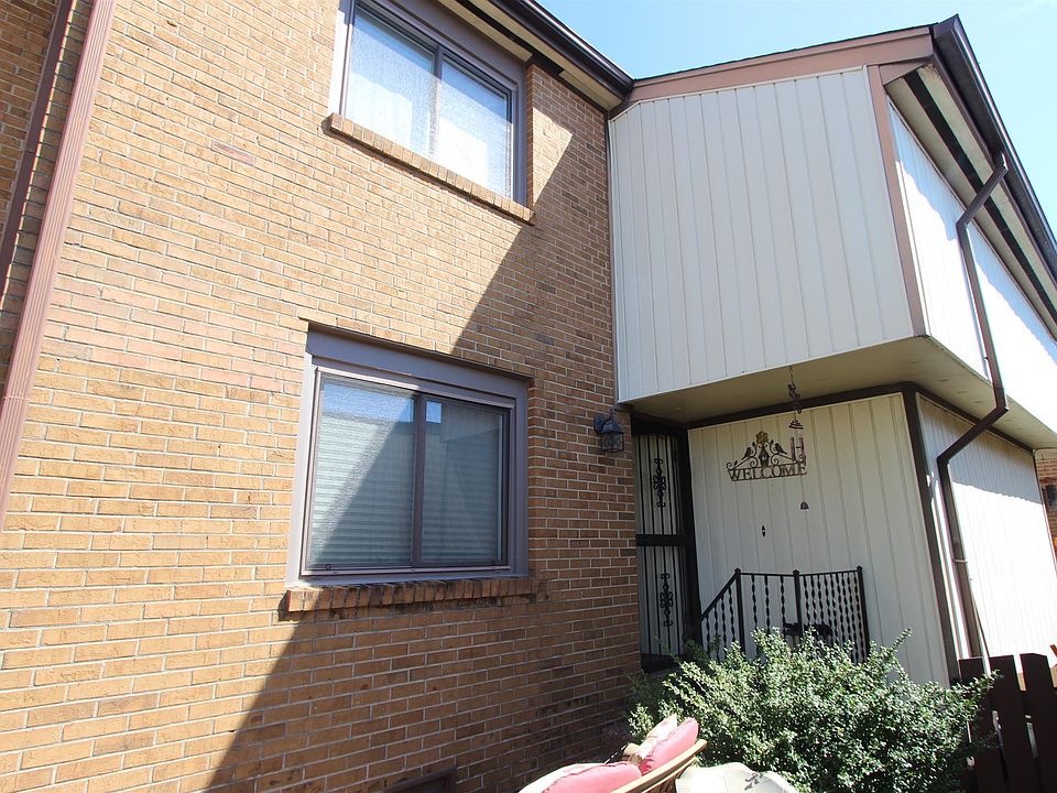 2nd image of 1022 Heritage Dr