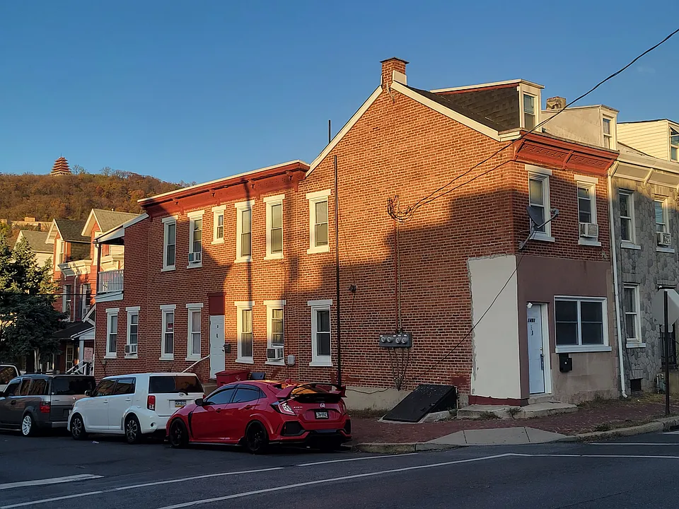 1401 Cotton St #1