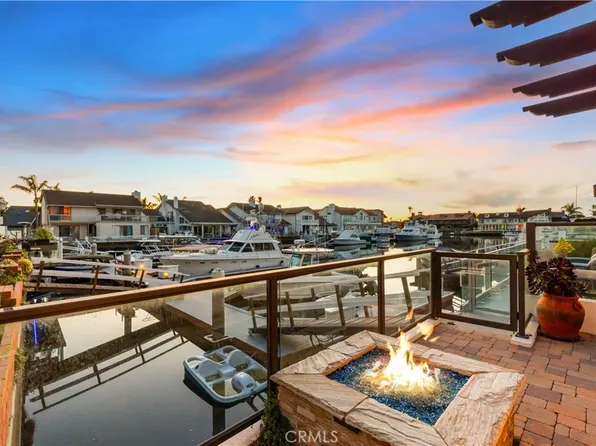 16455 Ladona Cir, Huntington Beach, CA 92649