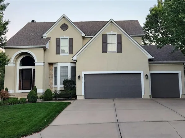 15933 Birch St, Overland Park, KS 66085