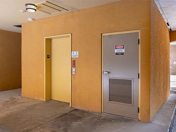 4th image of 325 NW 14TH STREET #307