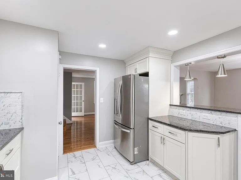 1517 Dellsway Rd — Photo 14