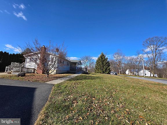 4th image of 1037 Western Chapel Rd