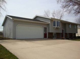 1025 Maple Ave, Waupun, WI 53963