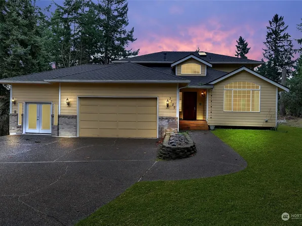 3709 166th Avenue Ct E, Lake Tapps, WA 98391