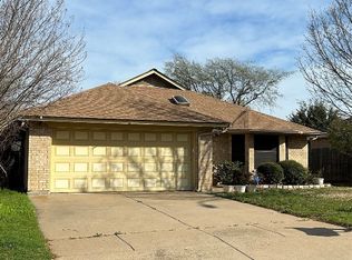 1628 Hunting Green Dr, Fort Worth, TX 76134
