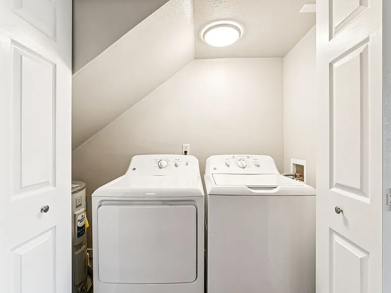 2-WEEKS FREE | North River Apartments — Photo 15