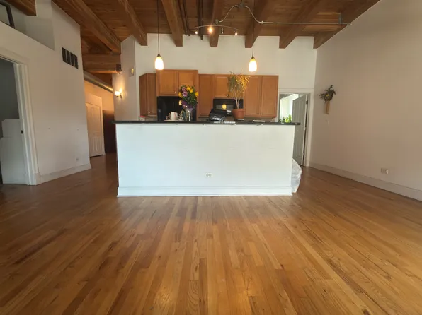 500 N Damen Ave APT 205, Chicago, IL 60622