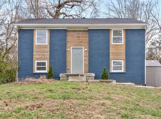 160 Airport Rd, Clarksville, TN 37042