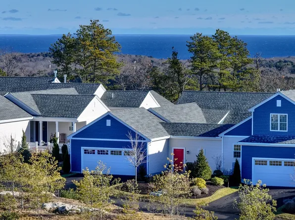 43 Tinkers Blf #43, Plymouth, MA 02360