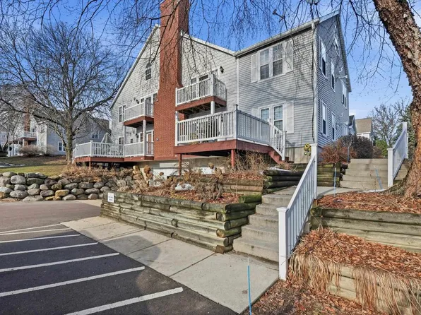 802 Kottke Drive #8, Madison, WI 53719