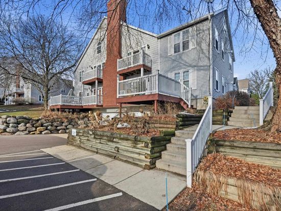 802 Kottke Drive #8, Madison, WI 53719