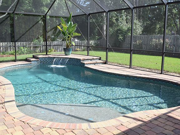 4th image of 1817 FAIRFAX Court