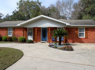 54 Meigs Dr #B, Shalimar, FL 32579