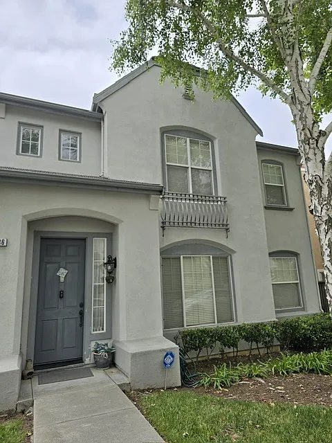3186 Amaro Ln