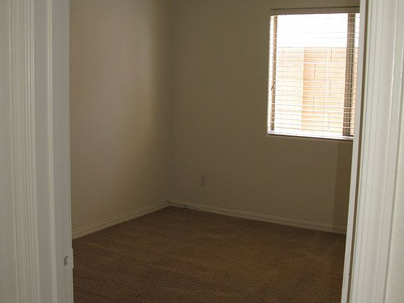 4th image of 8088 Chestnut Glen Ave