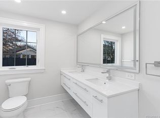 40 Poe Ct, Fairfield, CT 06825