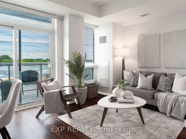 8323 Kennedy Rd #323, Markham, ON L3R 5W7