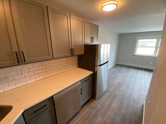 4th image of 220 4th Ave APT 12