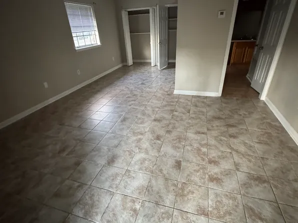 2717 Houma Blvd, Metairie, LA 70006