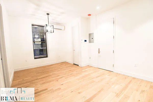 Rented by Bruma Realty LLC | media 15