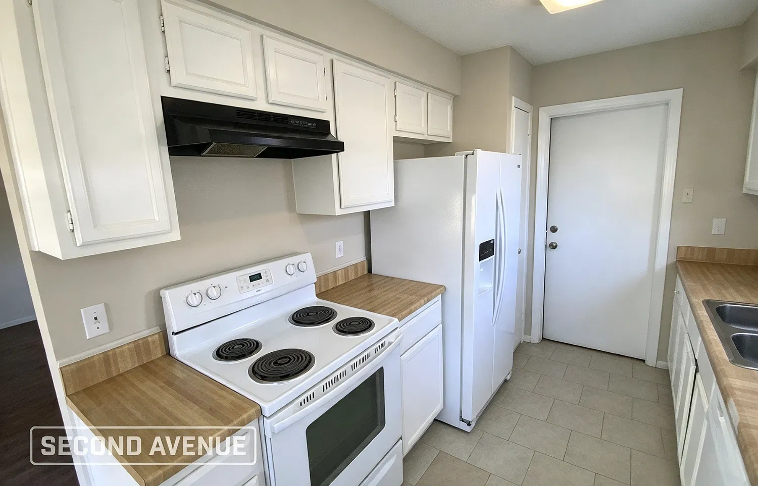 3 bed, 2.0 bath, 1853 sqft, $1,629 — Photo 4