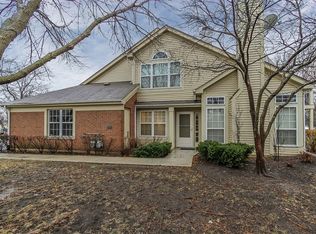 460 Mayflower Ln UNIT 4, Bartlett, IL 60103