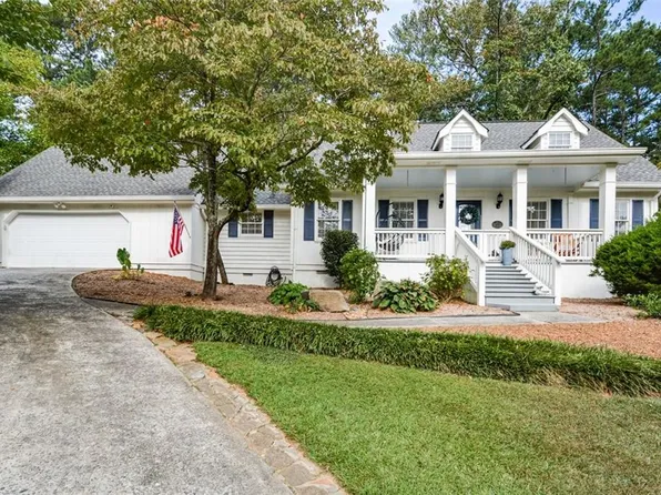 1495 Brandon Dr SW, Marietta, GA 30008