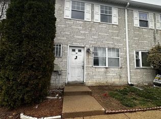 515 N York Rd #9, Willow Grove, PA 19090