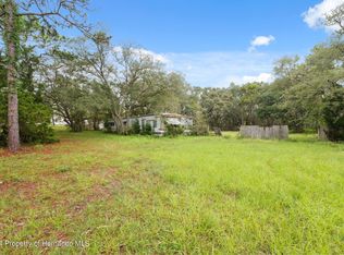 11017 Knuckey Rd, Weeki Wachee, FL 34614