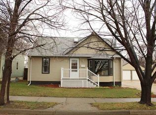 518 14th St NW, Minot, ND 58703
