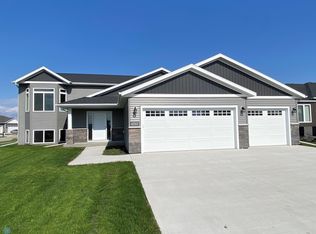 7406 16th St S, Fargo, ND 58104