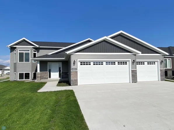 7406 16th St S, Fargo, ND 58104