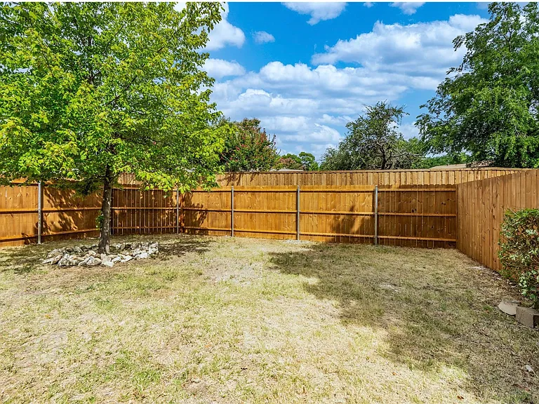 5521 Jester Dr — Photo 22