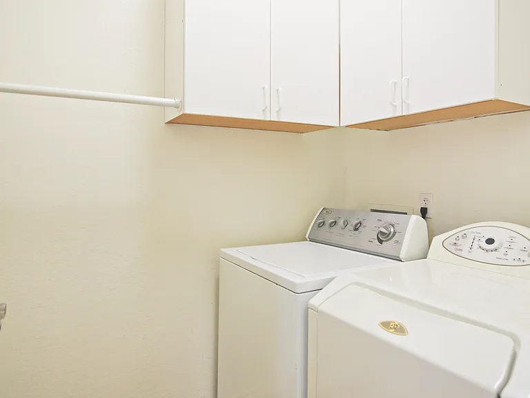 512 E Rainbow Dr — Photo 35