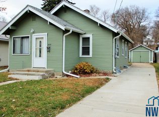 2121 W 1st St, Sioux City, IA 51103