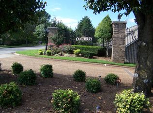 433 Country Club Ct, Clarksville, TN 37043