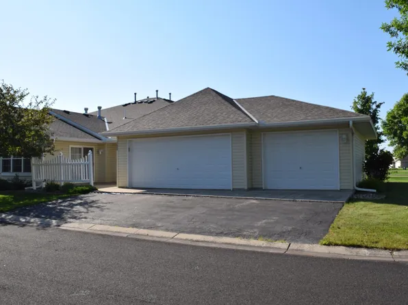 1088 Blackbird Trl SW, Hutchinson, MN 55350
