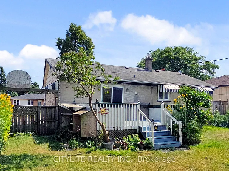 516 Monteith Ave — Photo 22