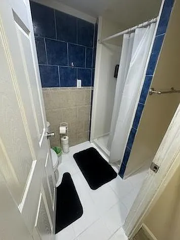 8411 Potomac Ave — Photo 30