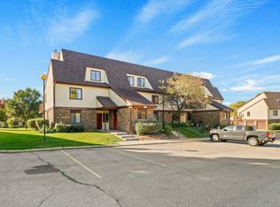 1027 S Sunnyvale Ln UNIT B, Madison, WI 53713
